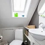 1 Bedroom Lovely In *