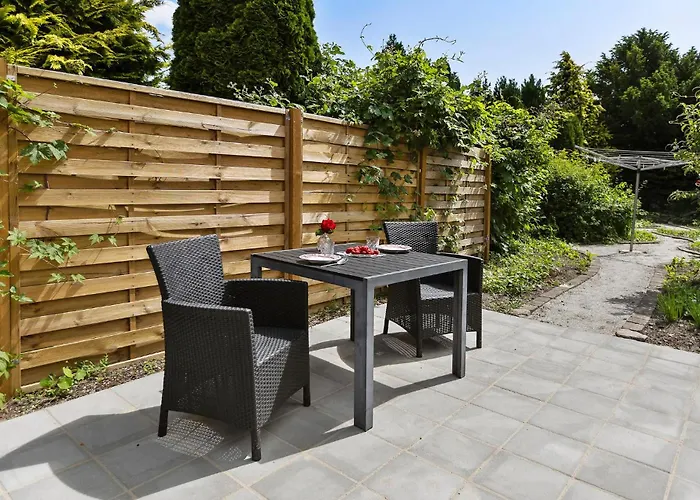 1 Bedroom Lovely In *