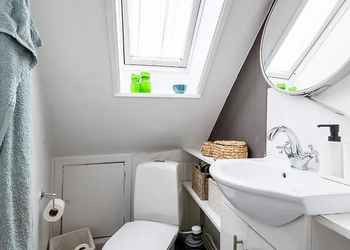 1 Bedroom Lovely In *