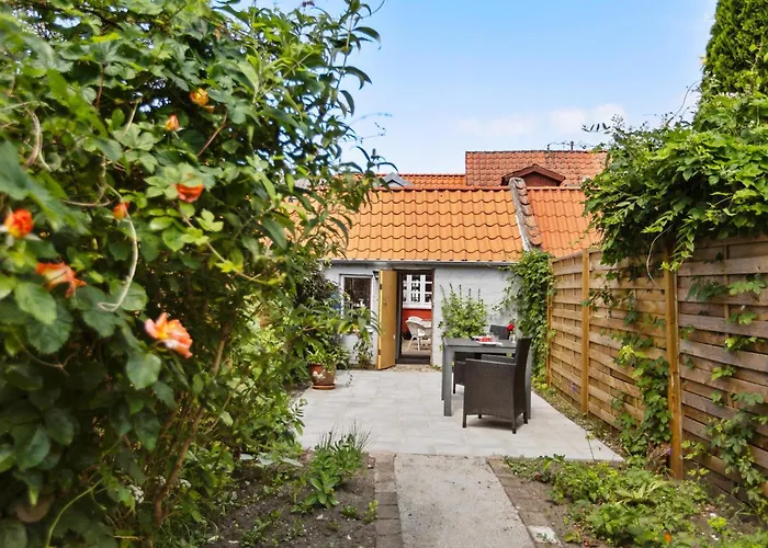 Σπίτι διακοπών 1 Bedroom Lovely In *